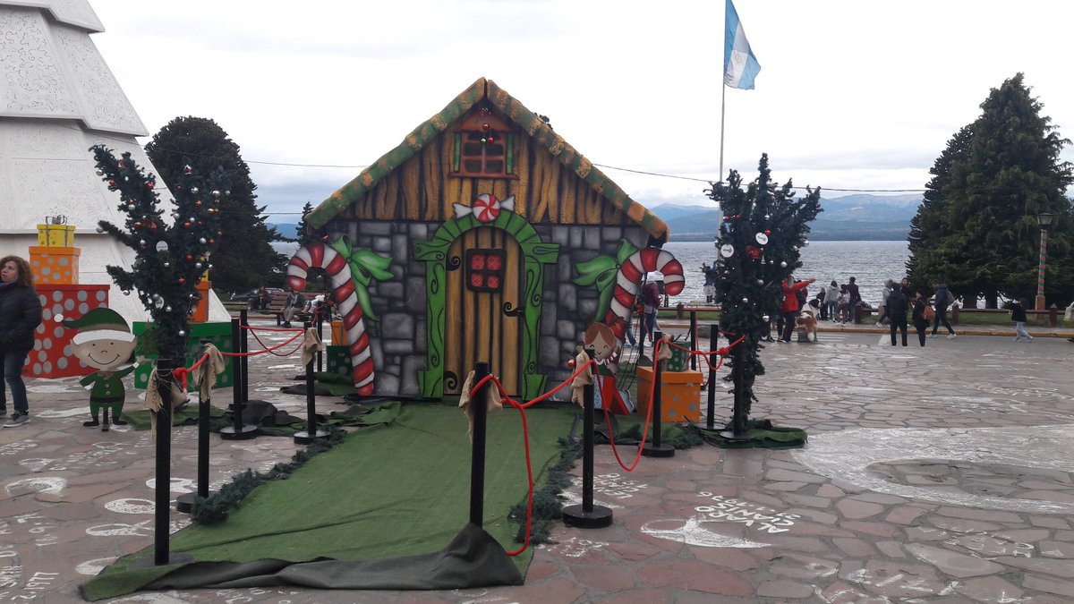 MeCan11242614's tweet photo. ❄ Bariloche - Rio Negro - Argentina
Bellisima ciudad. Unos paisajes increibles.. 😍 🗺🌧🌬💧☔ 
Parte 1.. 😎
#bariloche #frio #vientopatagonico
#patagonia #rionegro #Argentina #viajaresvivir #viajarxelmundo #animate #disfruta #conocé #animate #friofrio https://t.co/kCin7JSkEs