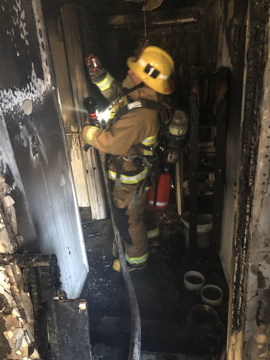 LAFDcentral's tweet photo. #Taskforce1 at today’s structure fire in #Firestation12 first in. 
📸CI Lievense 
.
.
.
.
.
.
#LAFDcentral #Battalion2 #Firestation1 #highlandpark #lincolnheights #fireattack #ventilation #structurefire #fire #firefighter #emt #paramedic @LAFDtalk @JoinLAFD https://t.co/UGqW027E5i