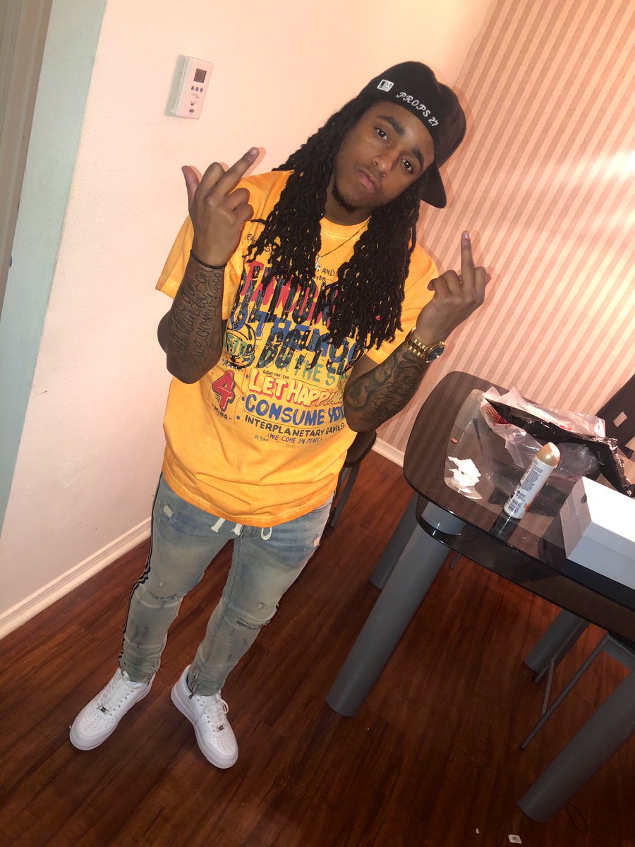 Terio_27's tweet photo. got niggas that’s coming & niggas that’s going Idk how to feel, i tf Toe get that wheel ? man that shit give me chills 🥶🥺 #FreeToe #PROPSENT❤️ https://t.co/TrAlYyOkzV
