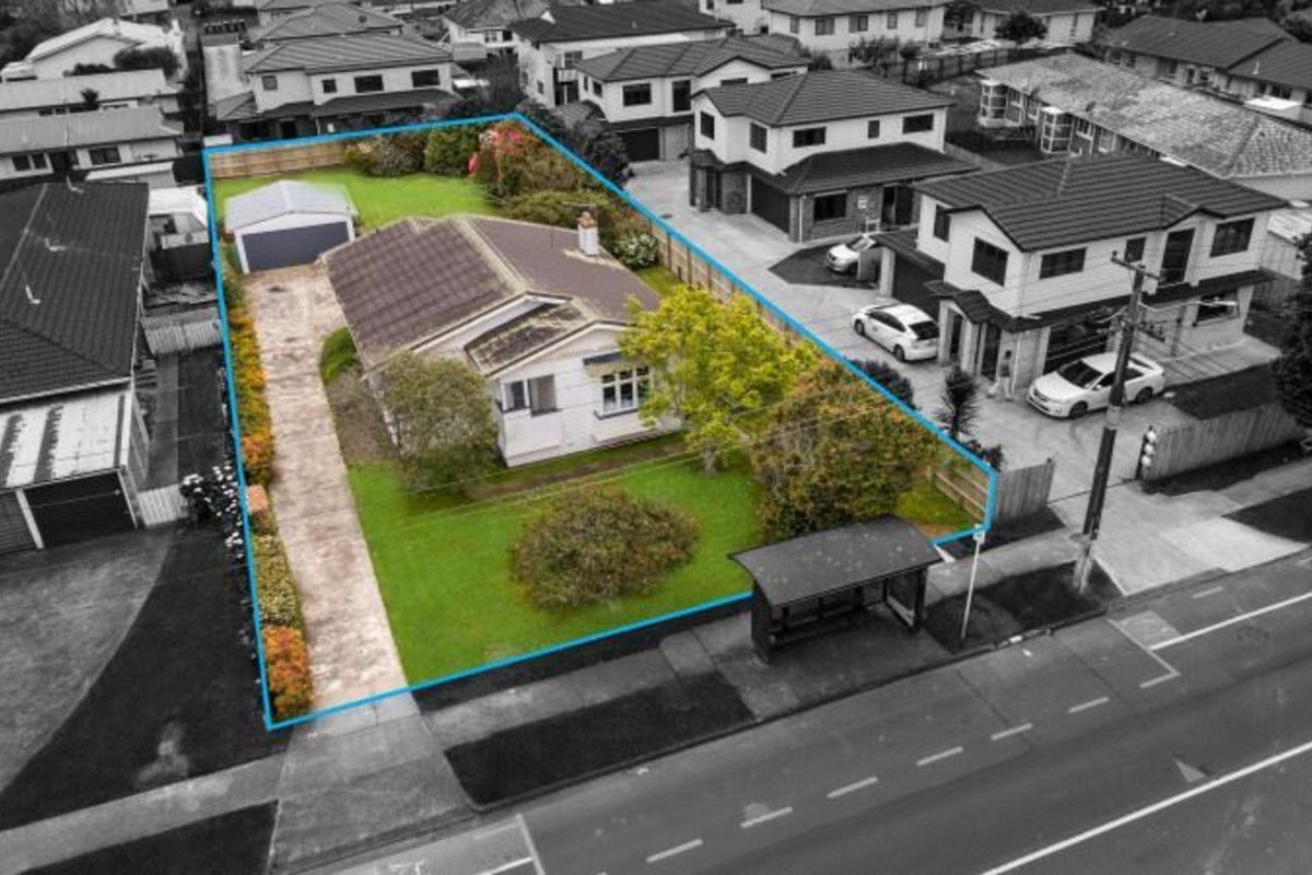HarcCorbS's tweet photo. As quite a number of my listings are homes that are on sub dividable sections, I thought this latest blog post on 'what you need to know when developing your section' would be a great one to kick start 2020. Enjoy! 😊
https://t.co/p8saaOECMv
#EverythingProperty #LoveManukau https://t.co/qyBlnCYEDc