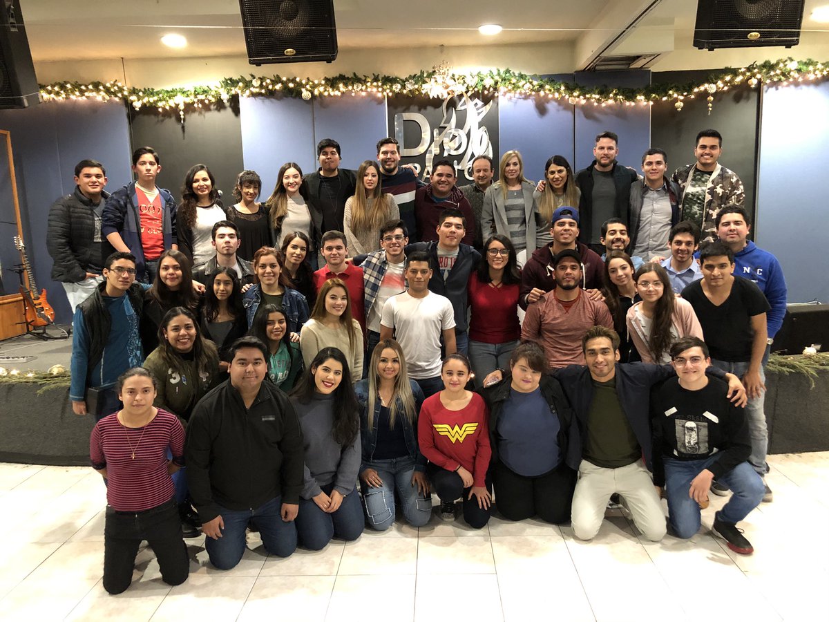 jovenesddp's tweet photo. Iniciando este nuevo año. 🙌

#JóvenesDDP https://t.co/FocOJDcWud