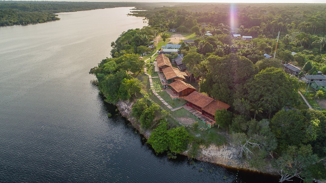 untamed_amazon's tweet photo. We often enjoy getting off of the mothership and visiting communities that live alongside the river. In doing so, we meet interesting people, see local art and culture, and get to know those who call this area home.
#untamedamazon #ecotourism #amazon https://t.co/xKm6NmW1Si