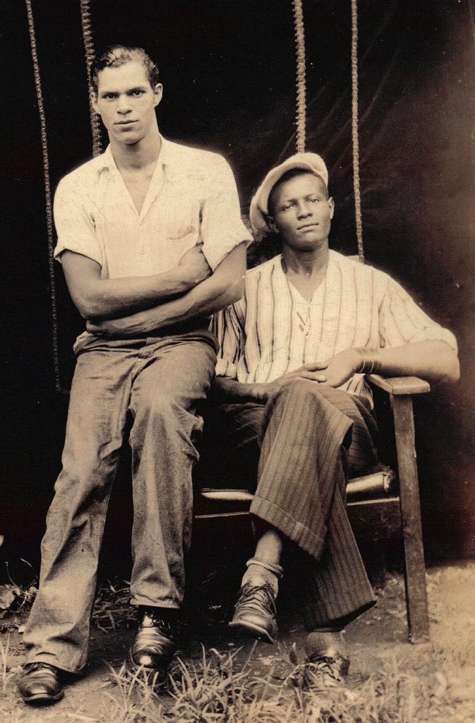 _ikalil's tweet image. so i’ve been doing research on black gay couples in the 60’s, 70’s and 80’s and i ran across this exhibition called hidden in the open. 😭😍