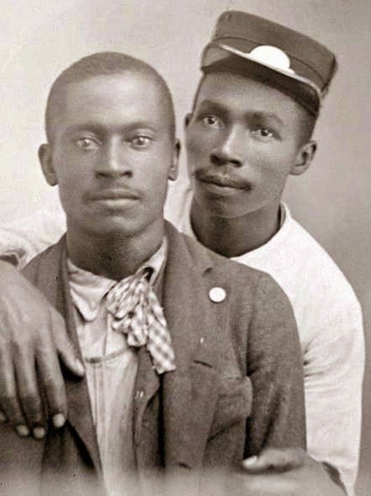 _ikalil's tweet image. so i’ve been doing research on black gay couples in the 60’s, 70’s and 80’s and i ran across this exhibition called hidden in the open. 😭😍