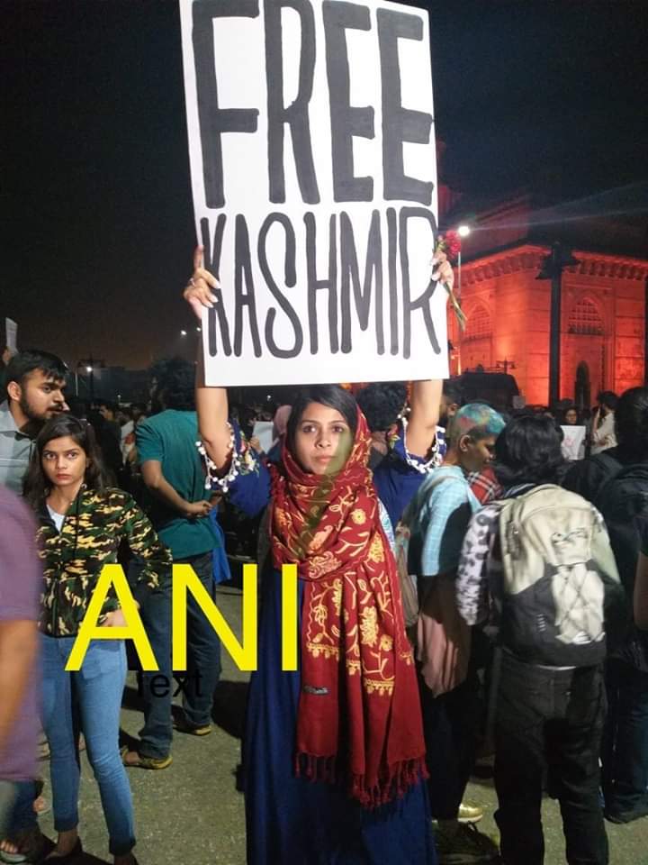 htrock88's tweet photo. @BDUTT Lagta hai Didi ko koi batana bhul gaya hai Kashmir ki barbaad Karne wala kaam ab Purana Ho gaya hai... Ab Jahanum ka JNU bacahana hai... Par Didi p Dimag Kaha...unko tho budape mai b free ka Kahana hai... Eslye Jahanum sorry JNU Mai protest karwana hai...
#TukdeGangSpotted https://t.co/p9XtwBEolC