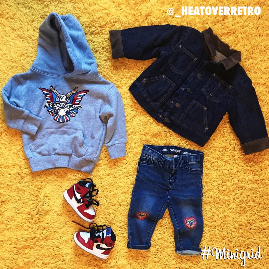 minigrid's tweet photo. Today's top #minigrid is by @_heatoverretro.
▫️ #WeAreLittleGiants #Diaperset #Hoodie
▫️ #GapKids #Jacket
▫️ #Spiderman x #Jordan1 #Toddler
▫️ #CatAndJackBoys #Denim https://t.co/R5PWiasQYv