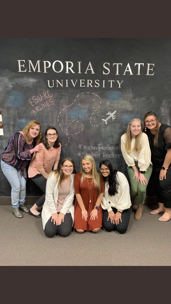 GambyMeagan's tweet photo. On to the next chapter! @RocketsRR #blocktwo #esukc #fourthgrade https://t.co/DAuuQSMlxl