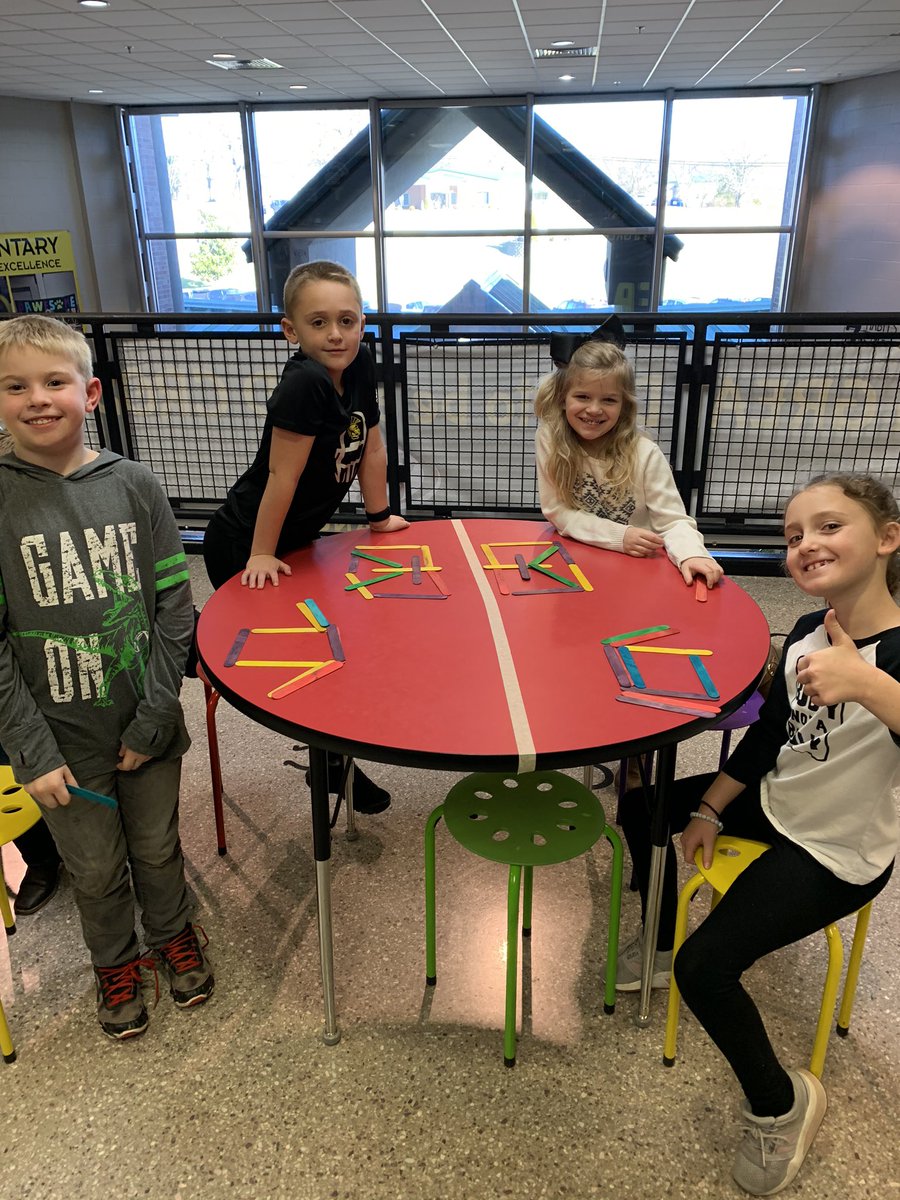 ShanaVincentRCE's tweet image. Today was a great day @RCESteam! We did a fun activity in Kindergarten and 1st grade to learn symmetry.  We also learned how to create cobra chain reactions. #learningmathskills #chainreactions #MustangsLEAD @RCEMustangs