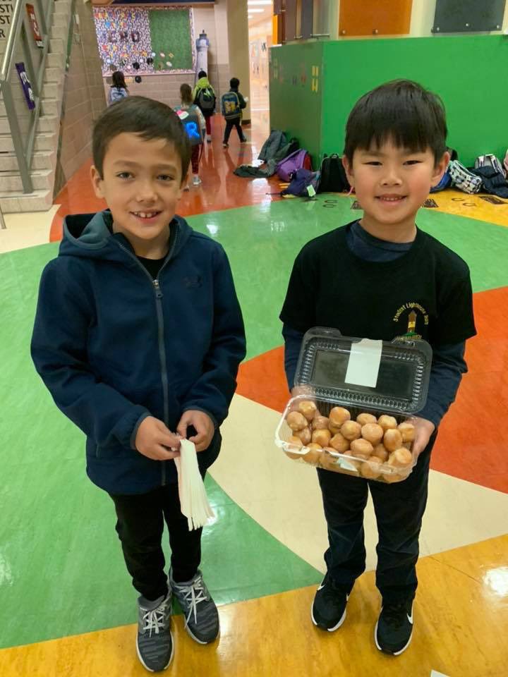 NEISD's tweet photo. “Donut” forget to have a great day! 

Vineyard Ranch Student Lighthouse Team surprised students this morning with a sweet treat. Mini donut holes were given out to welcome everyone back and wish them a great day and semester! #theNEISDway #RootEdVR https://t.co/X07B2MZ6eR