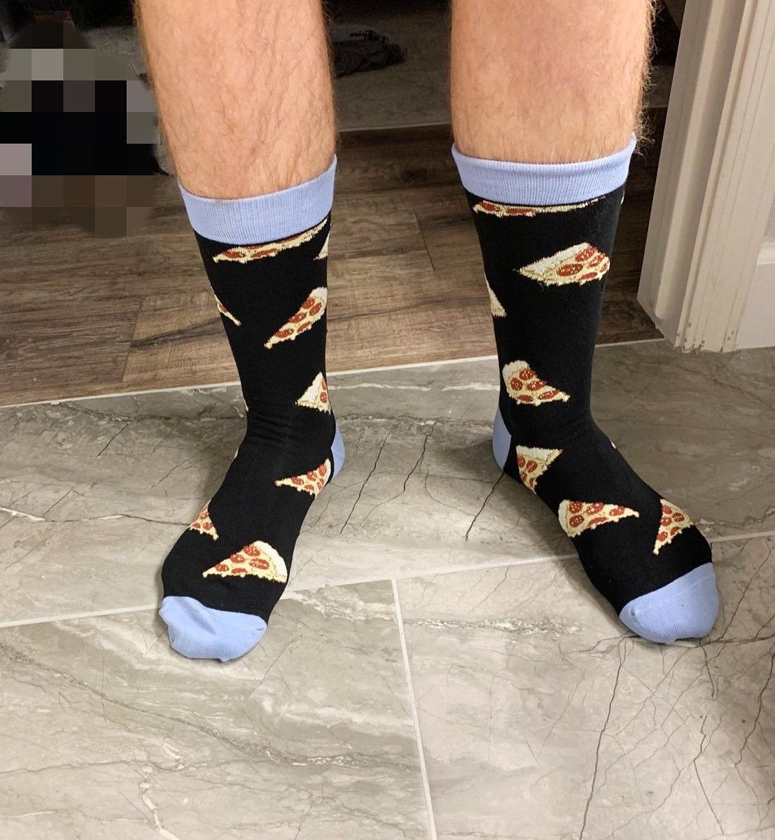 HappypopSocks's tweet photo. Our cheesy pizza socks are one class act and no, your feet will not smell like pizza.🍕

#pizzasocks #foodsocks #happypopsox #funnysocks #noveltysocks #socksale #mensocks #pizza #happynewyear https://t.co/37OdIF30kN
