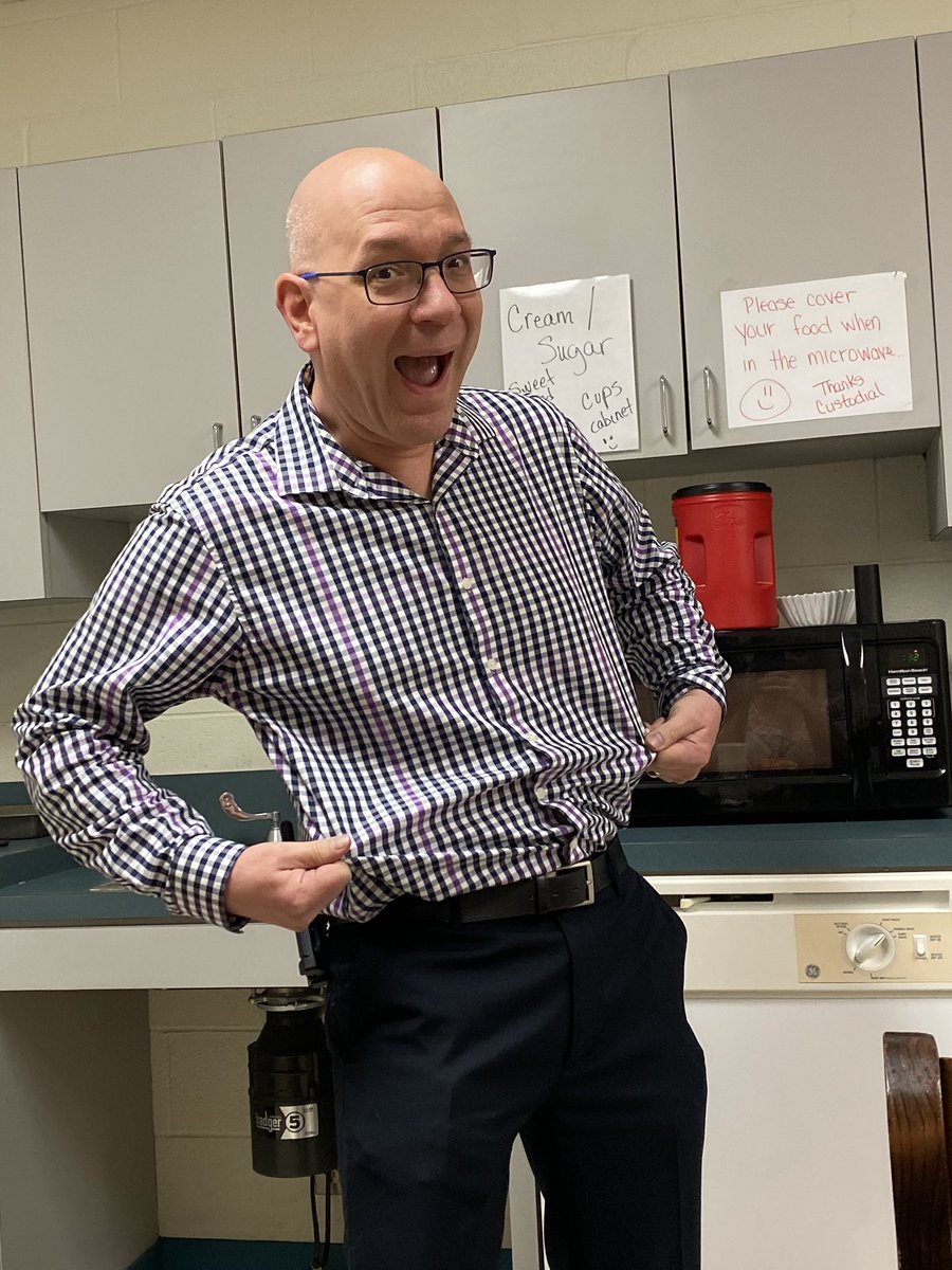 _joyce_7655's tweet photo. #connectthedots find a connection we made today.  Today I realized there are several behind the scenes people but the one that does so much and makes it fun is this man.  @nathan_bally @PeachCreekElem @SplendoraISD https://t.co/2FsZX2OMV6