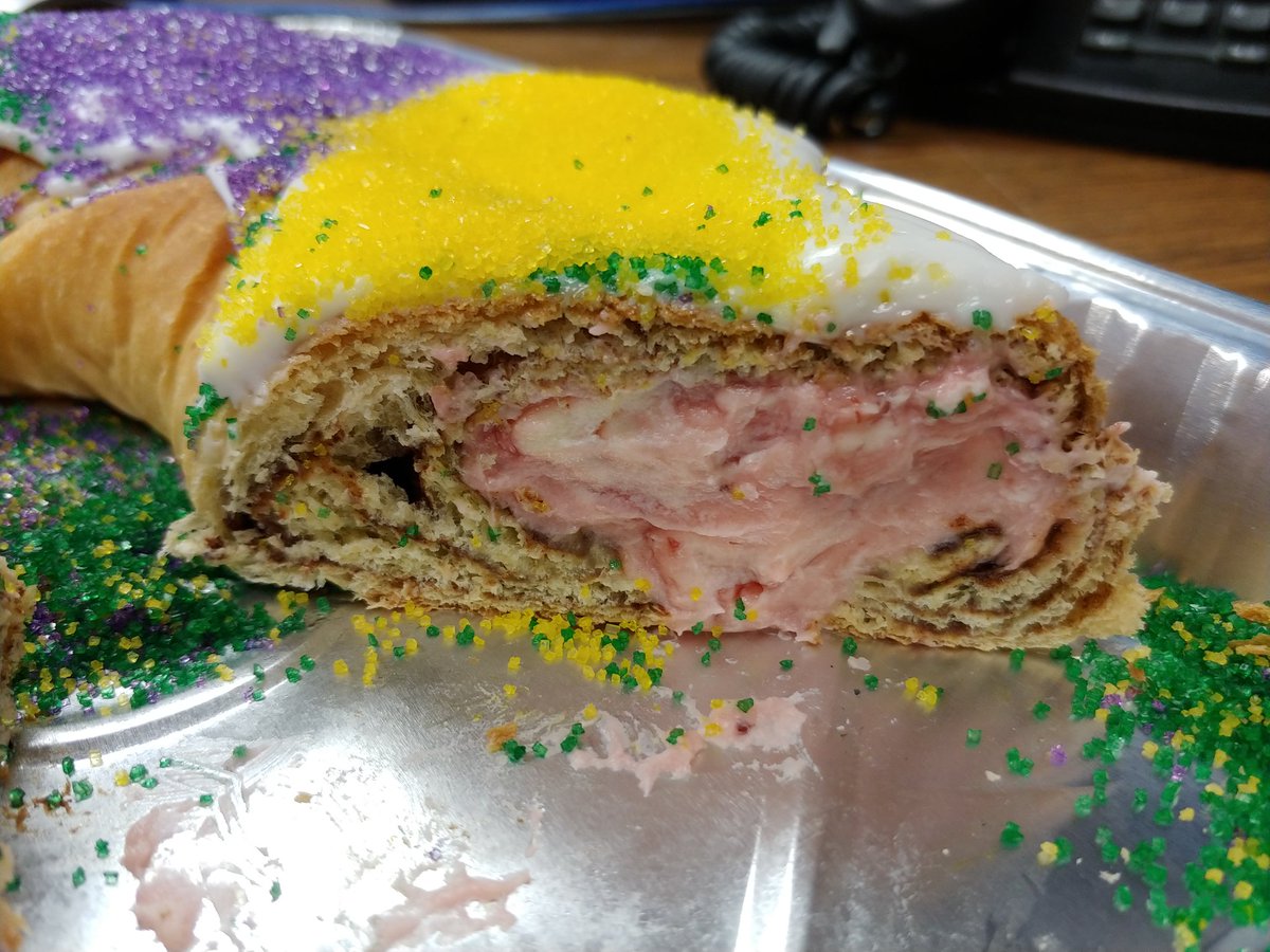 willjudd's tweet photo. First king cake of #Carnival2020 is from @BreauxMart - strawberry cream cheese. 🤤 #BreauxCode maintained. https://t.co/vNIuXnS6xP