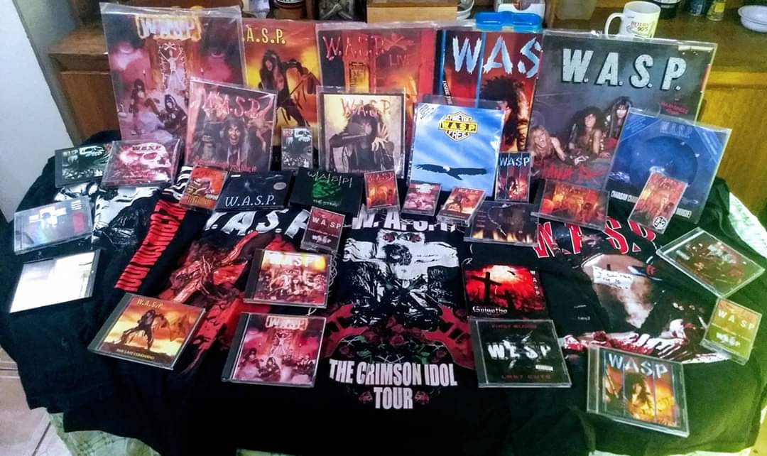 JuanJCortezB's tweet photo. what the fuck, my photo was deleted from nowhere ... fuck off !!!
My W.A.S.P. collection
#wasp
#vinylcollection 
#tapecollection
#cdscollection
#glammetal
666 !!! https://t.co/Ln4BBapkxz