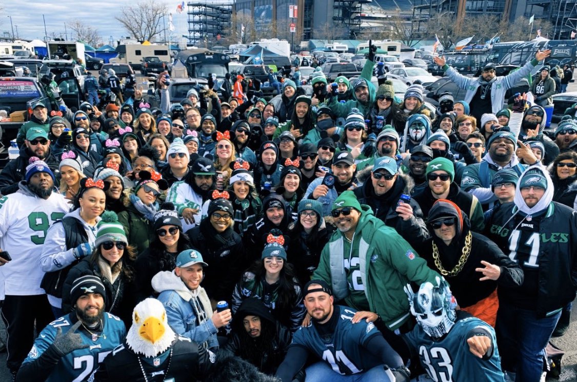 The past few weeks I have met a bunch of awesome people.... 🦅🦅🦅 
#FlyEaglesFly
#4thAndJawn