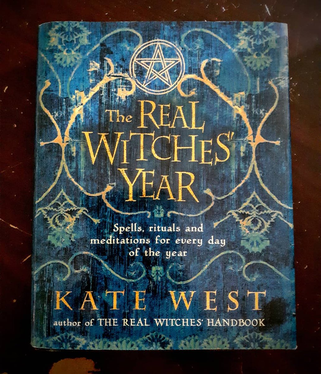healing_full's tweet photo. The Daily Entry with Sarah See on YouTube! 
I will read a new entry from this kick ass book everyday! "The Real Witches Year" by Kate West It's fantastic... check me out as I read the entry and chitty chat with you about it!  #thedailyentry #sarahsee #katewest #therealwitchesyear https://t.co/LrFDNHP9qJ