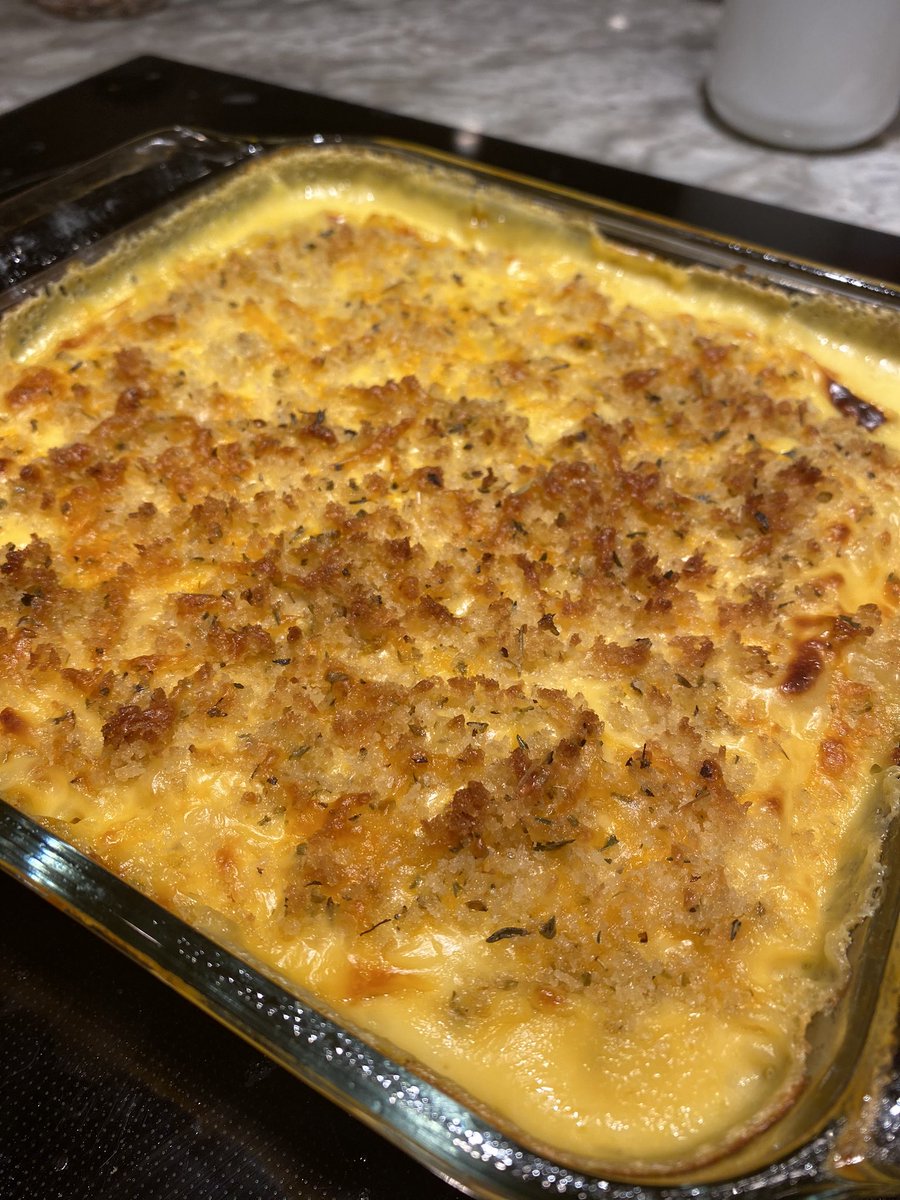 UR_SO_COOL_NOL's tweet photo. I swear I feel like I mastered Mac and Cheese at this point lol https://t.co/hN8qD3FluD