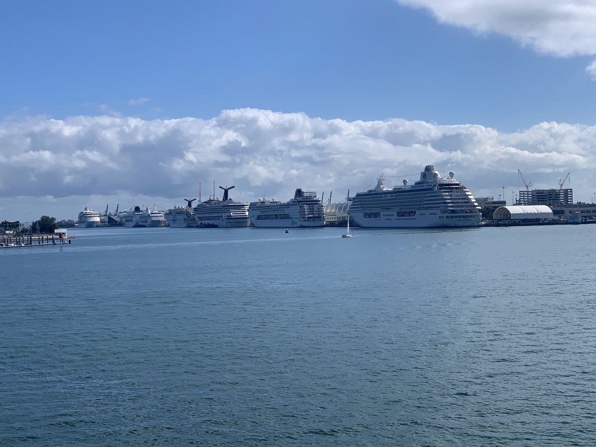 PortMiami's tweet photo. Today, first Monday of the year, the Cruise Capital of the World had a line-up of 8 amazing ships!
@CarnivalCruise  @crystalcruises @OceaniaCruises  @RoyalCaribbean @CruiseNorwegian @regentcruises @MSCCruisesUSA https://t.co/zSCt0aSJSN