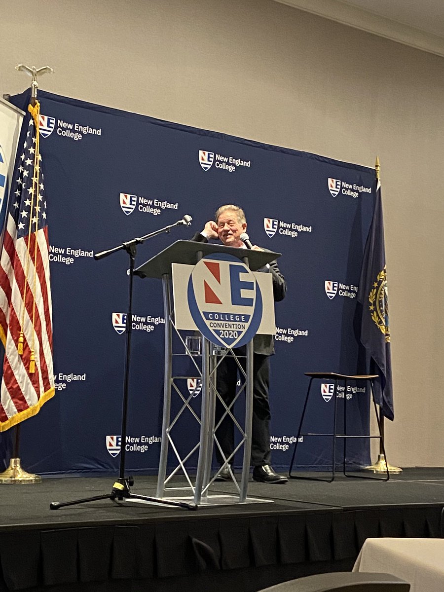 Tyler76519623's tweet photo. What a great 2nd half of today! I met Marianne Williamson and listened to @JimmyTingle. Marriane Williamson walked up to a group of us in the lobby and chatted with us! What a great rest of my 2nd day @CollegeCon2020 https://t.co/jZLyyfu87R