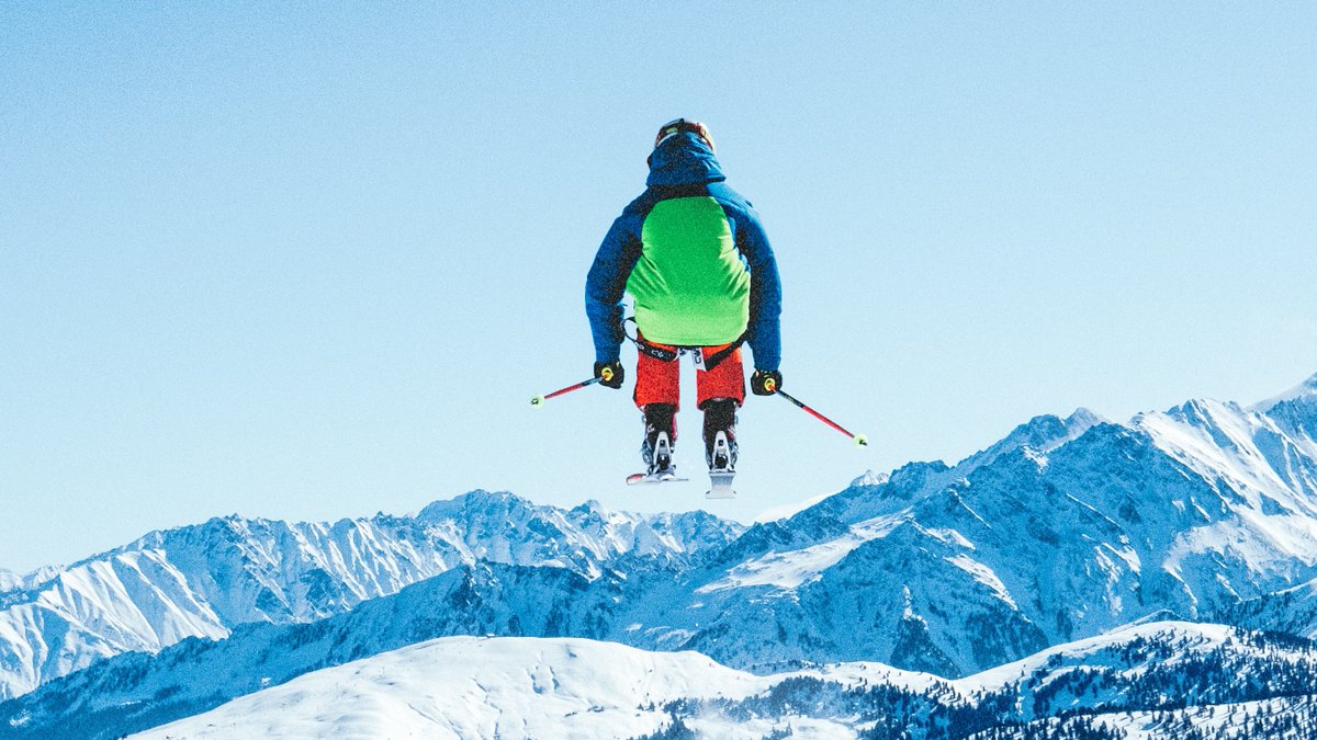 vitahealthuk's tweet photo. Ski &amp; Snow Sports Injury Workshop in London
Join our ski physio experts on 13 Jan 7pm-8pm, Crystal Palace clinic, for an interactive evening on essential Winter sports prep. More info and registration £5 via https://t.co/2Zvh7dT5fJ https://t.co/JGCwGupESz