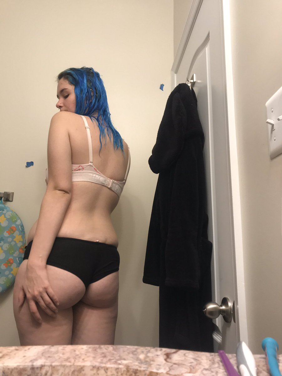 MorganS77356715's tweet photo. buy my pics ;) #nudes #sellingnudes #bra #tits #ass #pics #buynudes #sellingnudes #sexy #xxx #sex #pussy #bluehair #undies #sexy https://t.co/yFpZt8Xj6X