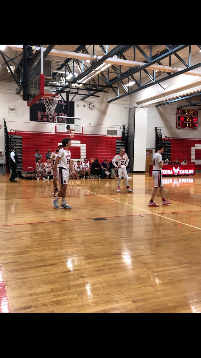 Varsity boys basketball on fire tonight as they defeated Spackenkill 83-73 tonight at the O! 
#onteorastrong #bestkidsontheplanet #🔥🔥