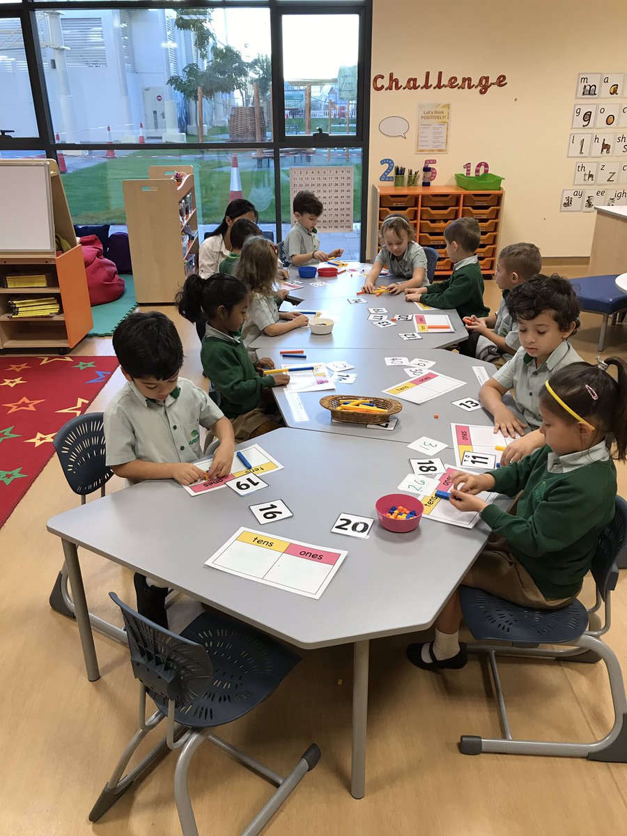 ArborYear1's tweet photo. We are enjoying morning Maths in 1N today. We are learning the value of two-digit numbers to help with our number problems! #arboryear1 #arbormaths https://t.co/Z2KNPakOxO