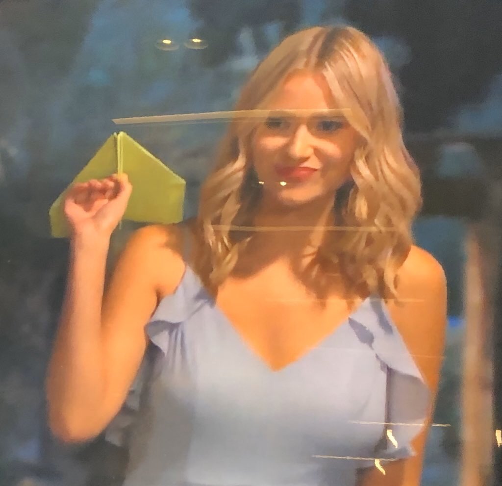 ohmymarky's tweet photo. This is the level of petty I want to achieve  #TheBachelor https://t.co/afzDjdRULb