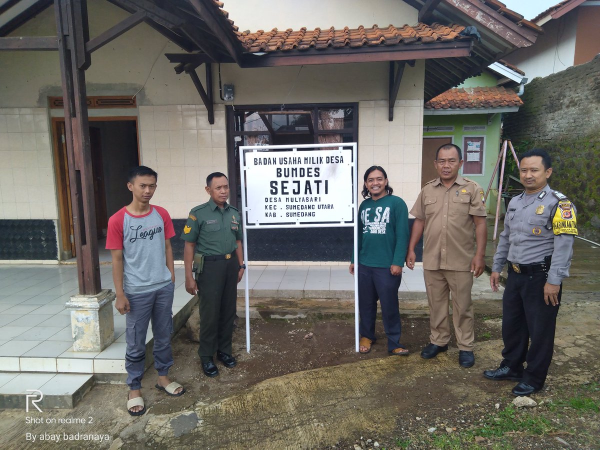 Kegiatan monitoring unit usaha Bumdes di bidang perdagangan
<a href="/halimiskandarnu/">ABDUL HALIM ISKANDAR</a>
<a href="/imansyukri/">Iman Sukri</a>
<a href="/anwsanusi/">Anwar Sanusi</a>
<a href="/taufikmadjid71/">IG : taufik.madjid</a>
@fachrilabalado
<a href="/tppkemendes/">TPP KEMENDES</a>
<a href="/TPPI_JABAR/">#DesaBISA - TPPI_JABAR</a> 
<a href="/P3MDSumedang/">P3MD KABUPATEN SUMEDANG</a>
