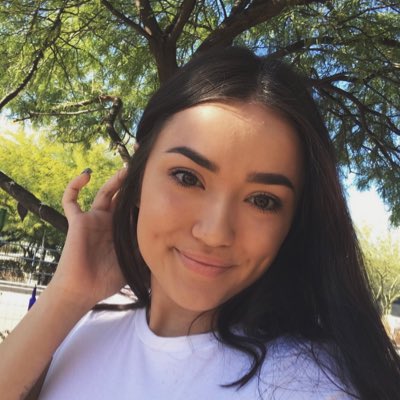 daniellecrain's tweet photo. #NewProfilePic https://t.co/WJG6cQdWr9