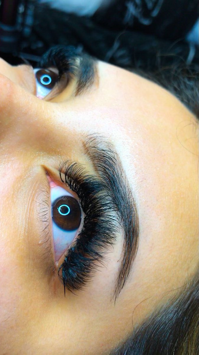 Ant__13's tweet photo. My girlfriend lately has been thinking of quitting her lash tech business and getting a 9-5 job. which sucks because she invested so much money and time plus all the effort she’s put in to be where she’s at now.    A retweet would help! ❤️

Mesquite, Texas 📍 https://t.co/hzVi7V0Jf6