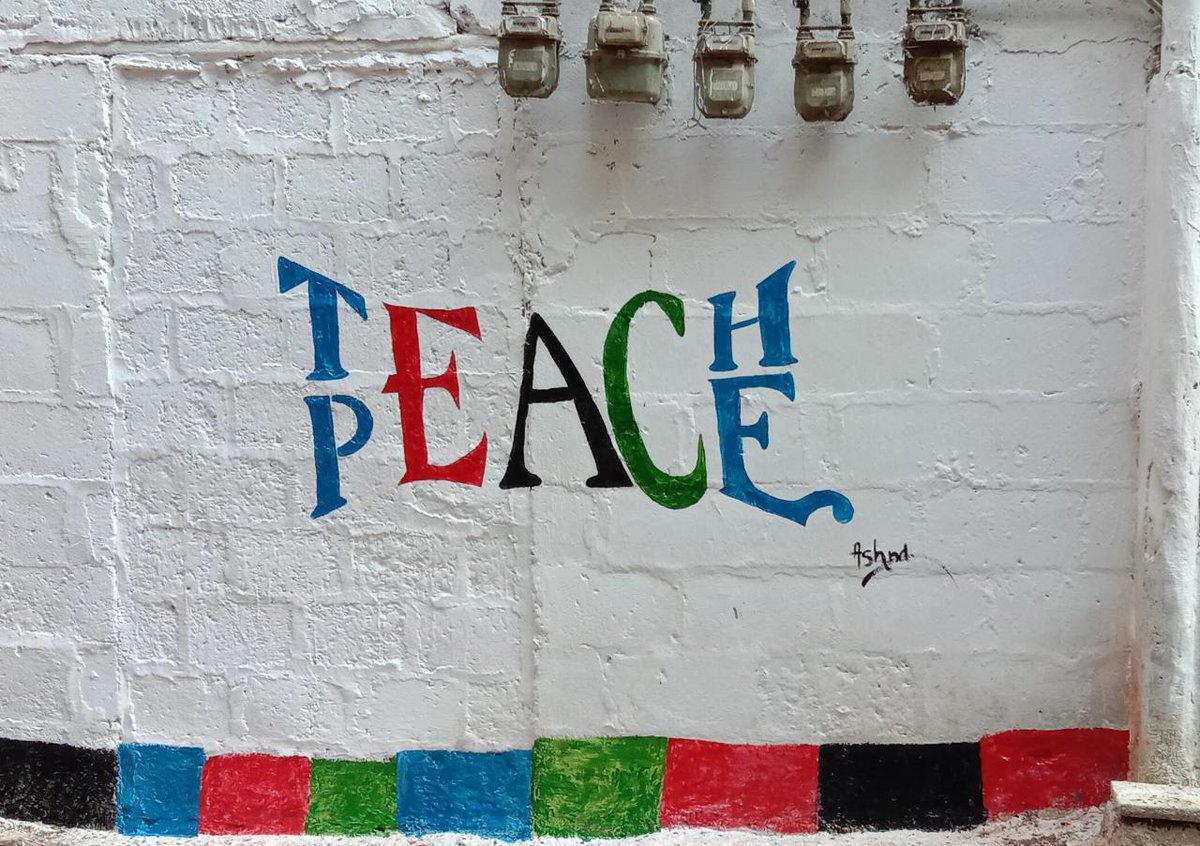 saien_afnan's tweet photo. Our Peace Wall Now Ready For Your Selfie Come And Take A Selfie With Peace wall and Give A Msg To Other ❤❤
#HogaAbadApnaNawabad ❤❤
#Selfie #WallPaint #WorkForSociety ❤
#MeraLyari #MeraAzam
Artist: Ashna Sameen ❤
#AshCreativity #NewIdea#NewTalent #PromoteOurArtist❤ https://t.co/2NXwbsBjnr