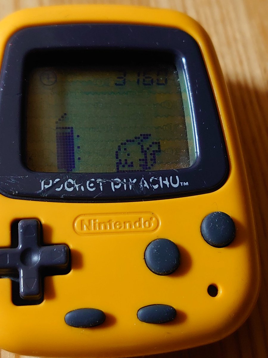 七海の覇王 シンドバッド ﾓﾝｽﾄ 発売された年には買ったはず まだまだ現役ww 今じゃ親父が毎日のように使ってる 買ったのは俺だが 気がつけば親父が使ってるというw ポケットピカチュウ ポケピカ ポケモン ピカチュウ