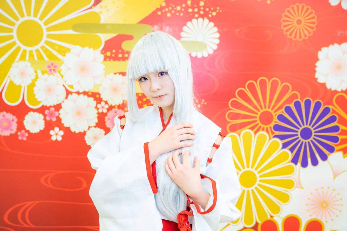 月星 加工詐欺師 Yuji103 撮って頂きました この日は創作巫女エミリアだったけど 髪の結び方変えて 創作巫女という形で撮って頂きました