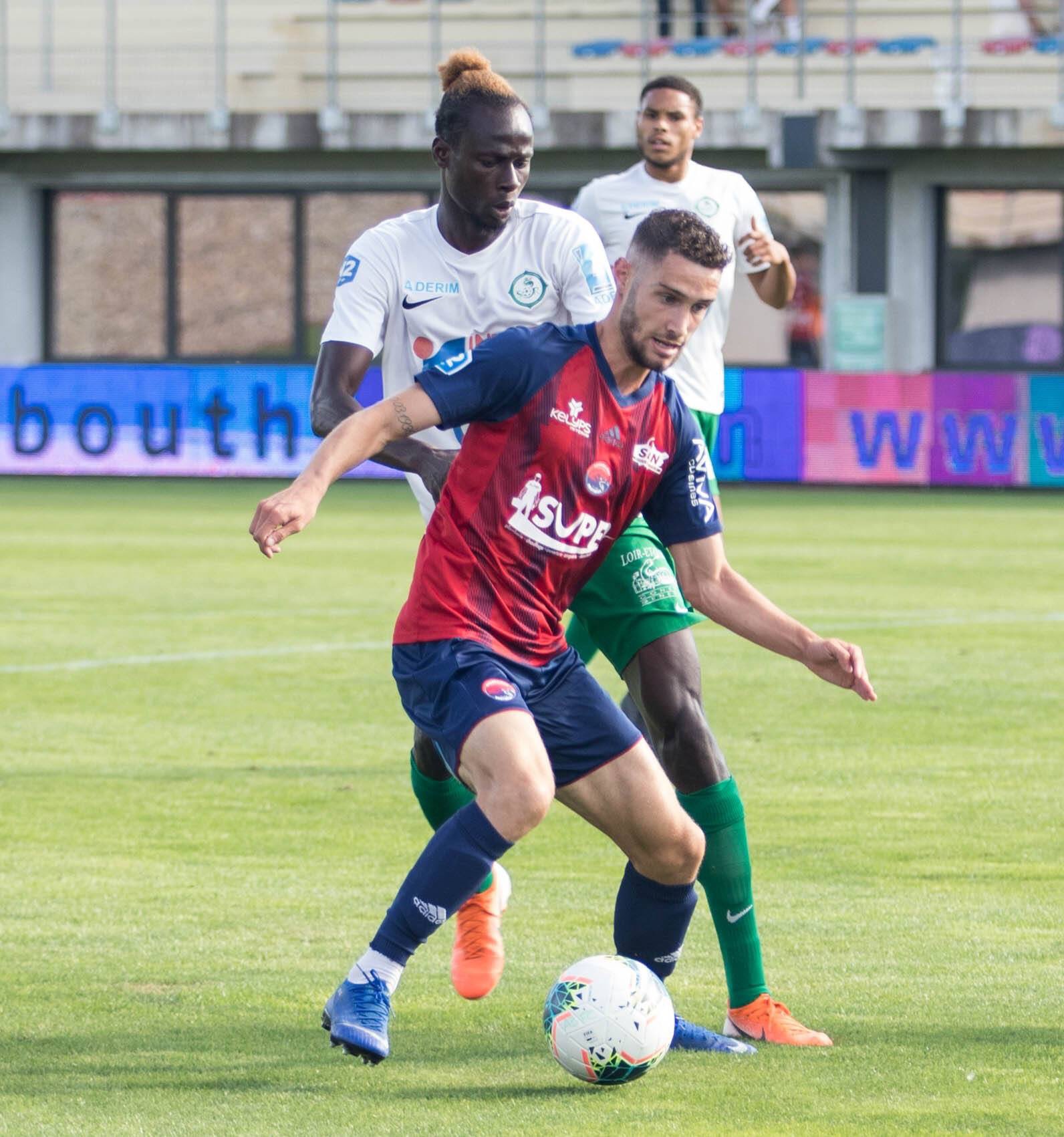 Andrezieux Boutheon Football Club Nous Souhaitons Un Joyeux Anniversaire A Notre Attaquant Hugo Dipiazza Hugo Fete Aujourd Hui Ses 23 Ans Infos T Co Pw8gt5xgos T Co 31sjvhrvij Twitter