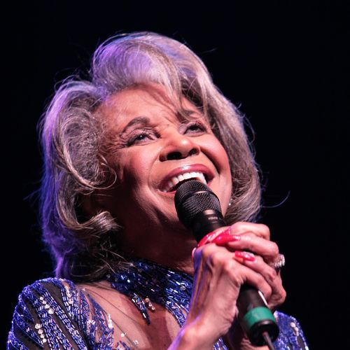 #NowPlaying Circles (Rich B and Phil Marriott Radio Edit) by <a href="/jackrobertson/">Jack Robertson</a> #listen at hothitsuk.com &amp; tunein.com/radio/HotHitsU… @TuneIn
 Buy song amazon.co.uk/s/ref=nb_sb_no…)