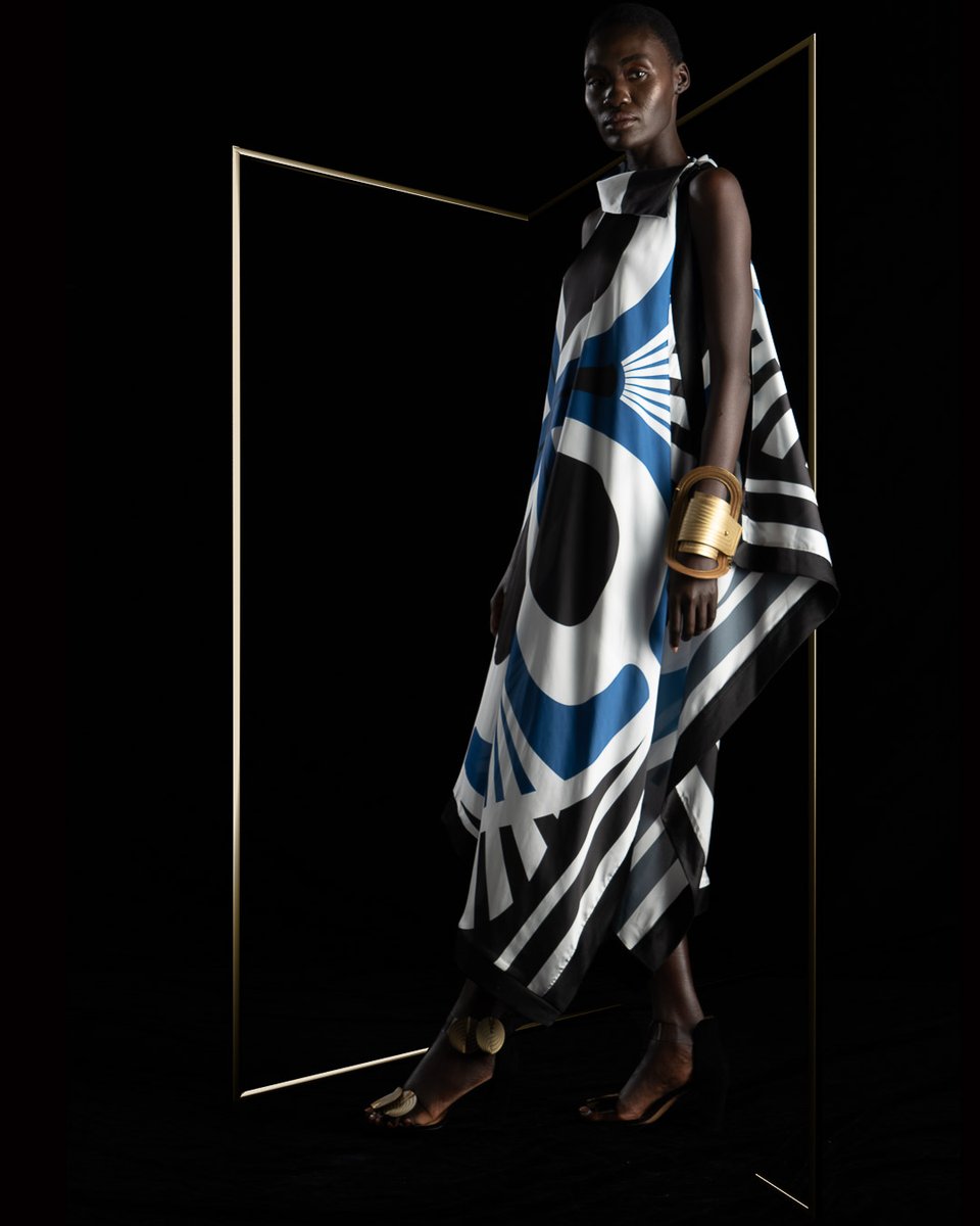 ✖️ leighschubert.com ✖️
.
• KATE dress • R1495 • Royal Print •
.
#Summer2020 #leighschubert #dresses #fashion  #fashiondesigner #designerwear  #sadesigner #madeinsouthafrica