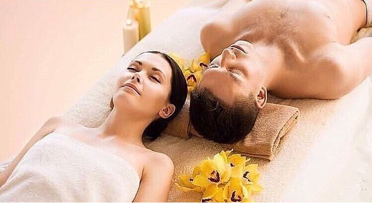 Çiftler odasında eşinizle Bali masajı alarak kaslardaki gerginliği azaltabilir , kan dolaşımını arttırabilir ve vücudun kendi kendini iyileştirme potansiyelini güçlendirebilirsiniz ! Sizleride SPABALİ ‘ye bekliyoruz. Rezervasyon: 05339670933 @spabalimersin #mersin #citymersin