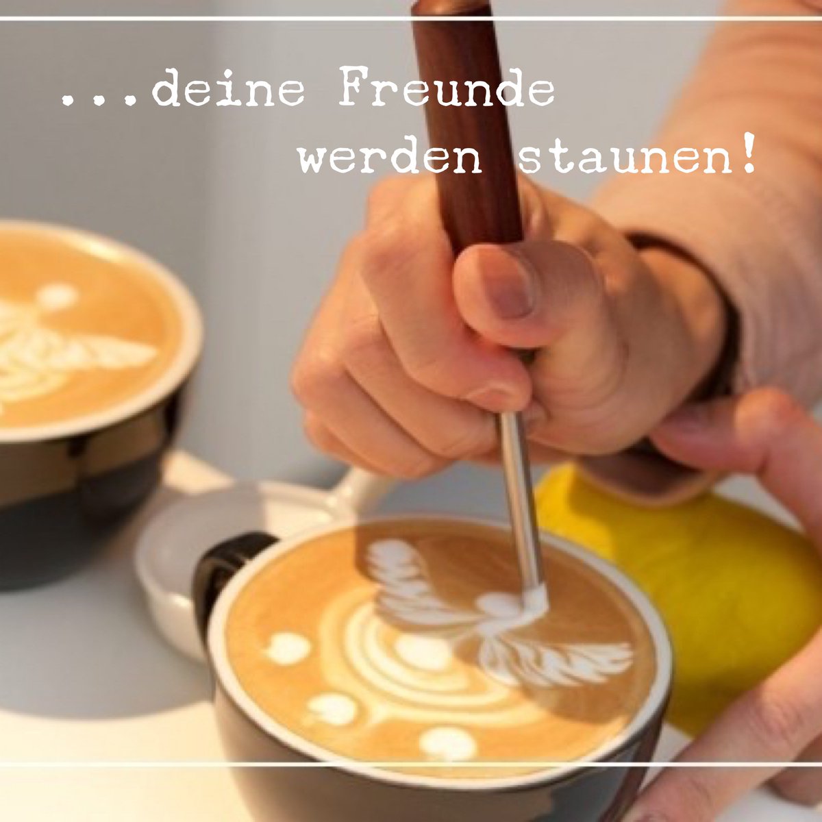 Besuche jetzt einen Barista Latte Art Kurs und erlerne, wie du die tollsten Milchschaum-Kreationen erschaffen kannst! qurs.ch/kochen/kaffee/ 
•
•
#barista #latteart #kaffee #milchschaum #kunst #coffee #kurs
