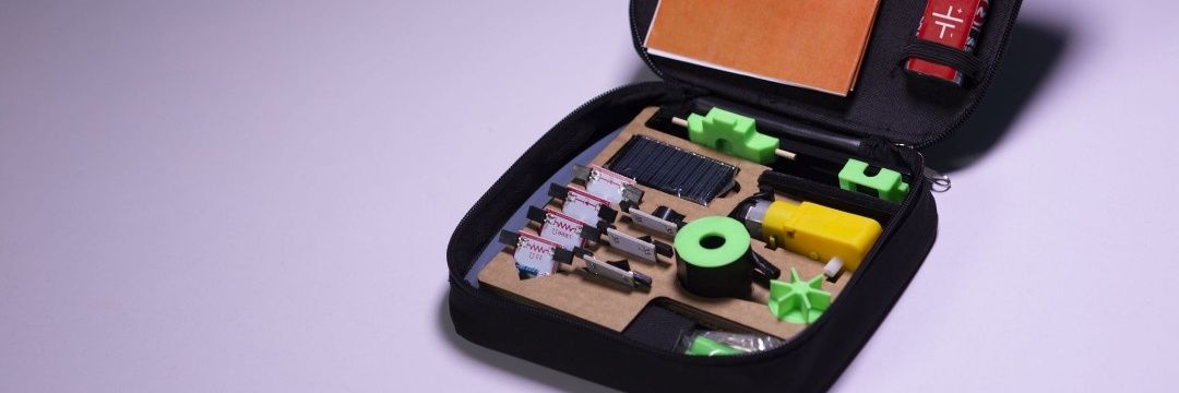 ghtrendinglinks's tweet image. #TheScienceSet is  50GHc meanwhile math set is less than 10ghc...
This the problem we have here in Ghana, anything done in the country is expensive... Fine #scienceSet is more modernised than mathset but hey average mom n dad can&apos;t afford it...Consider the price first