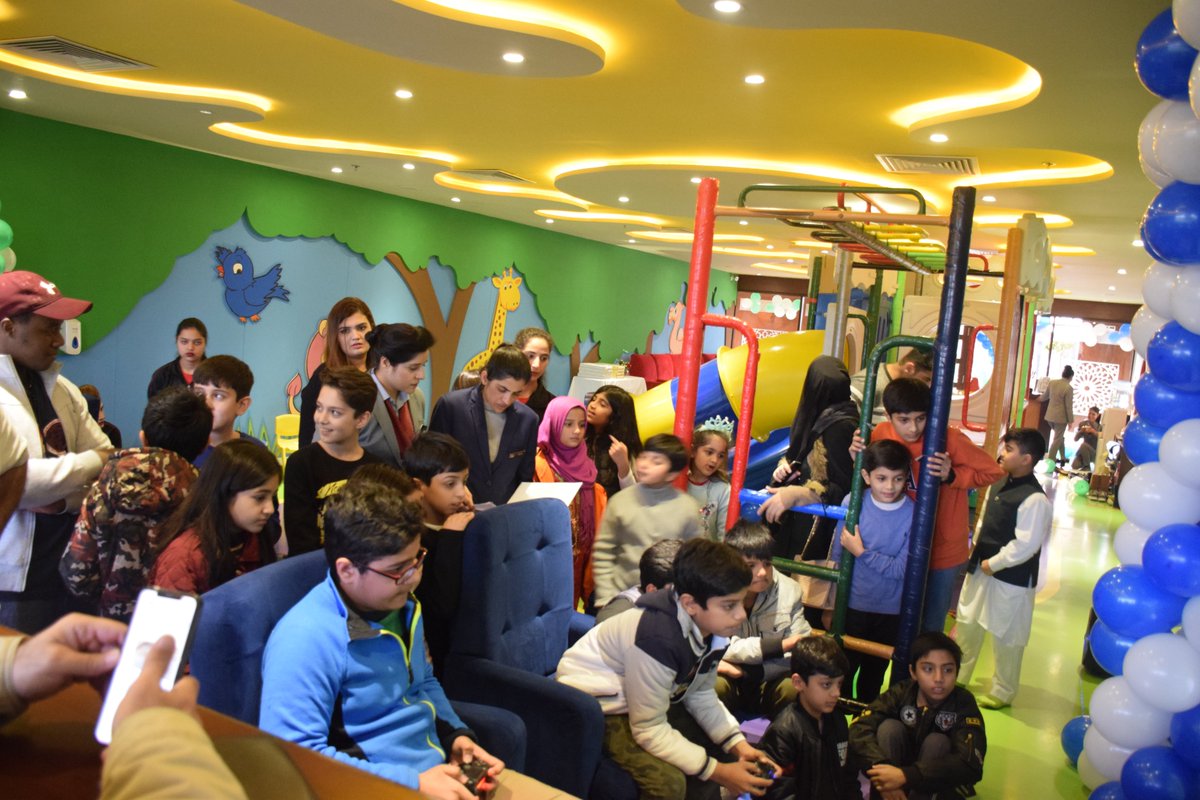 defence_raya's tweet photo. Highlights of Kids Gaming Competition on 2nd Jan & 3rd Jan 2020 at the Kids Zone
#Xbox #PS4 #Gaming #COMPETITION #kids #golfandcountryclub #5starfacilities #stateoftheart #drgcc #membership #amazing #DHA #Lahore https://t.co/7IJ7a7lxAM