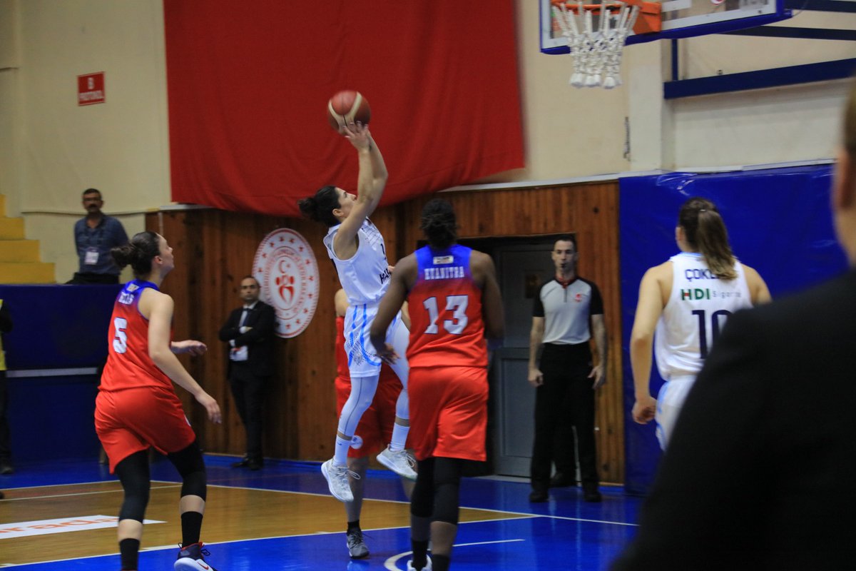 MELEKLER NİHAYET GALİP: 78-68

#antakya #hatay #kadınlarbasketbolsüperligi #botaş @HatayBSB 

antakyagazetesi.com/melekler-nihay…