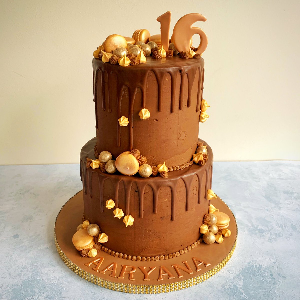 Becky Chocolate Cake Extravaganza Gold And Rose Gold Macaron Malteser And Mini Meringue Kiss Decoration Ncsupperclub