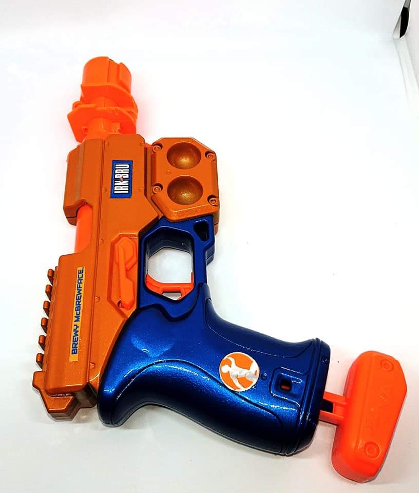 JustJustinGG's tweet image. I NEED one of these IrnBru nerf guns from monkeytron collective...