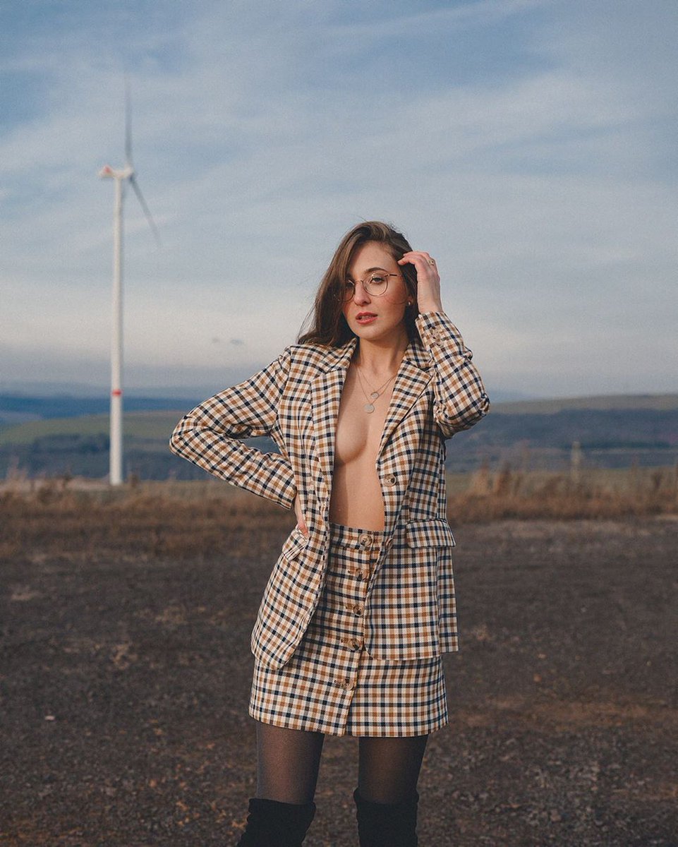 portraitistnet's tweet photo. Canan Perim by https://t.co/g1C94TFx1w Sebastian Nagel #portraitphotography #lifestylephotography https://t.co/4AEim1tbyr