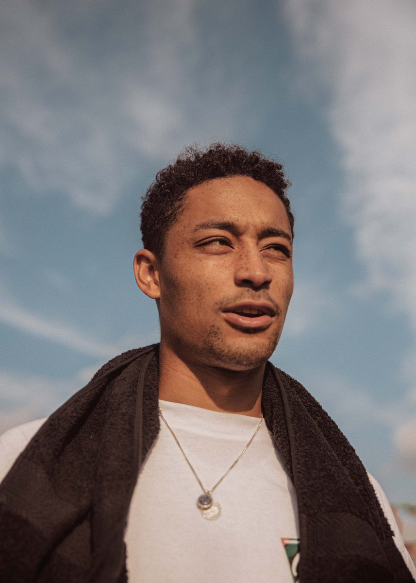 LoveboxFestival's tweet photo. Backstage at #Lovebox19 with @LoyleCarner through the lens of @yourssincerely_ 📸 

https://t.co/24Cr44pEyO https://t.co/m5SMnbN8Fo