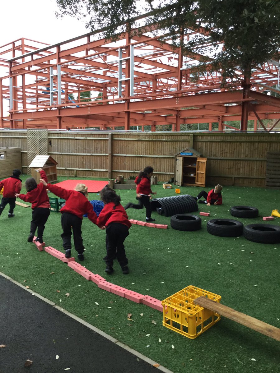 BGS_LowerSch's tweet photo. Whilst the builders were working on the new sports hall, reception have been busy doing their own building work.
#BGS_reception #BGS_creative #BGS_collaboration https://t.co/ukOlWoX5D0