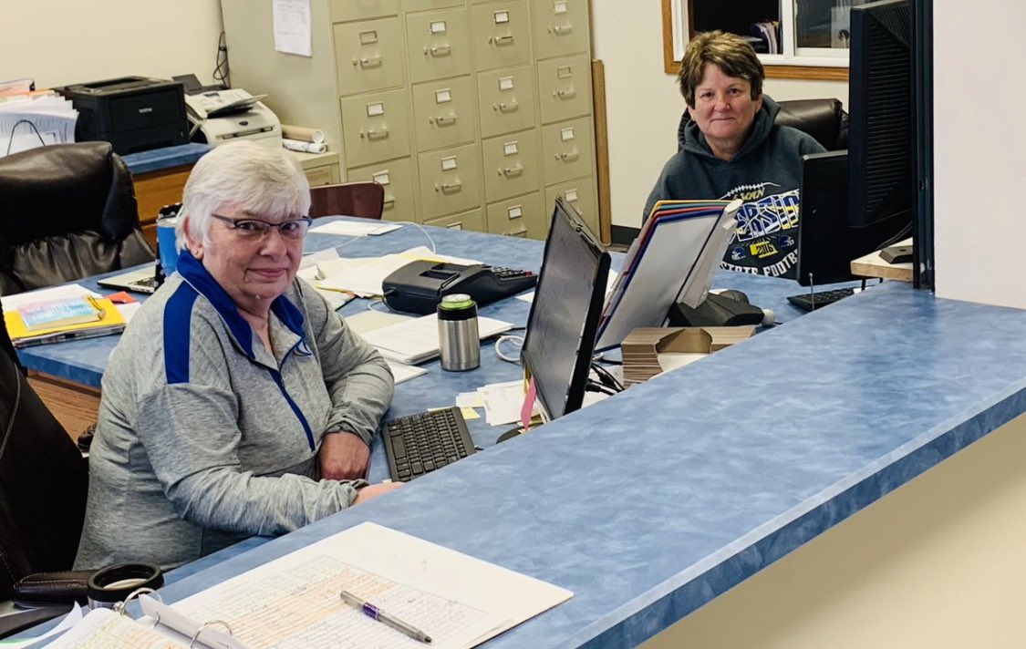 NEadvantage's tweet photo. We crossed the state to meet the most welcoming and friendly faces in our public schools in #TheSecretarySeries.

“If we can help just ONE kid a day, then it’s worth everything.”

Paxton: https://t.co/jS49UgtThQ
Riverside: https://t.co/JzK2Ttdkyw
Waverly: https://t.co/NWroarOJiQ https://t.co/zVXl6aB0UN