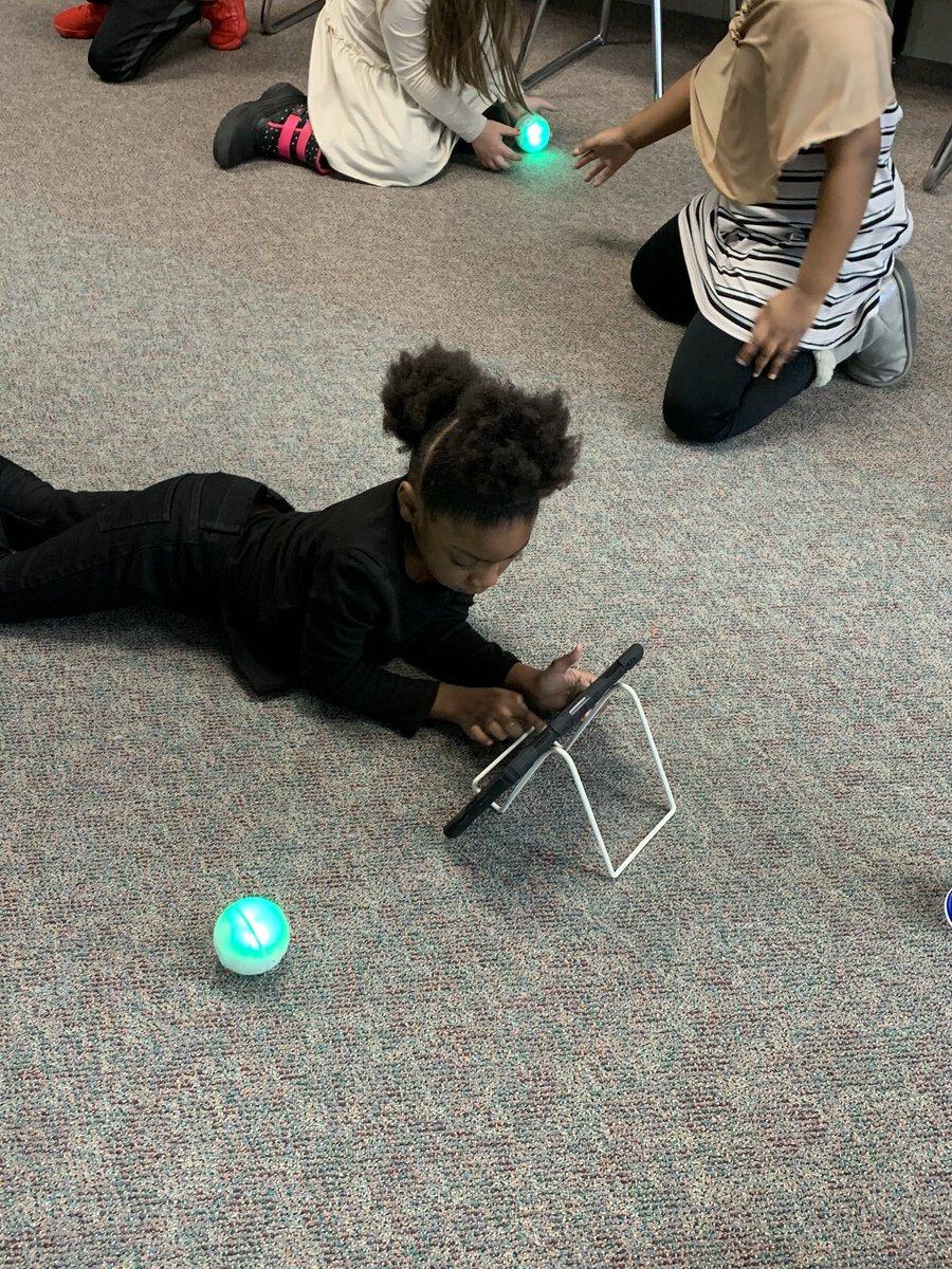 Yesterday 1st graders were introduced to Spheros. Next week they will begin to learn how to code them! <a href="/GirlsWhoCode/">Girls Who Code</a> <a href="/CodeforAll/">Code for All</a>