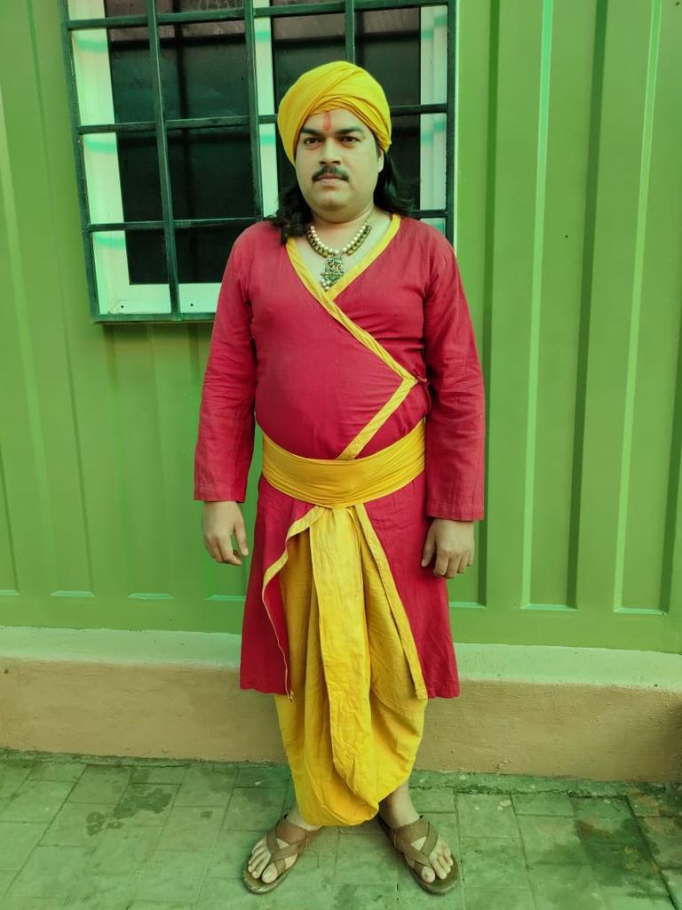 Arjungiri2014's tweet photo. नए साल का पहला शूट आज उमरगांव, गुजरात में।
सीरियल - लव कुश
#New_Year_2020
#First_Day_Shoot
#New_Character
#Luv_Kush
#Umbergaon_Gujrat https://t.co/Sn5Xf7jEoL
