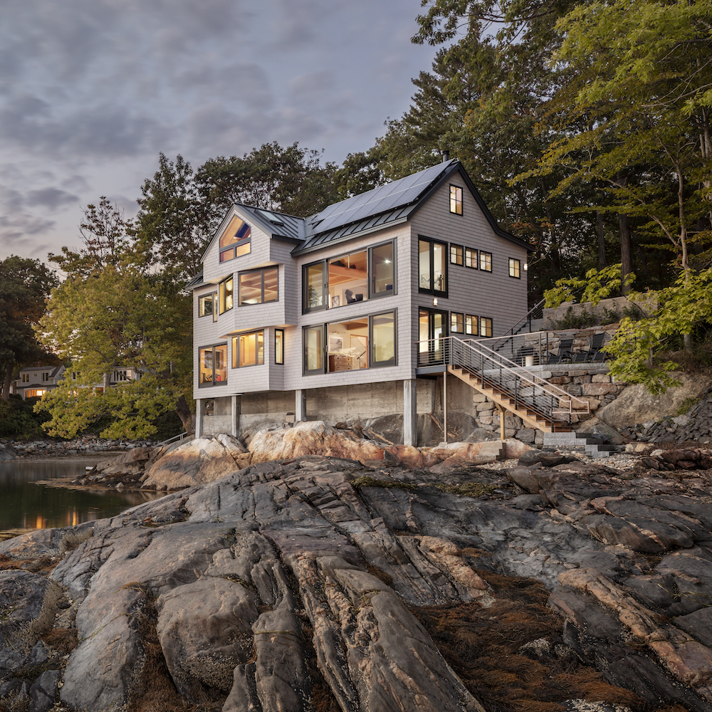 kaplanthompson's tweet photo. New year, new house up on our website. If you're curious about Ledge's Edge, keep your 👀 here to see interiors. 

Photo by Irvin Serrano Photography.

#architecture #design #mainedesign #kaplanthompsonarchitects https://t.co/uD5SlOan5B
